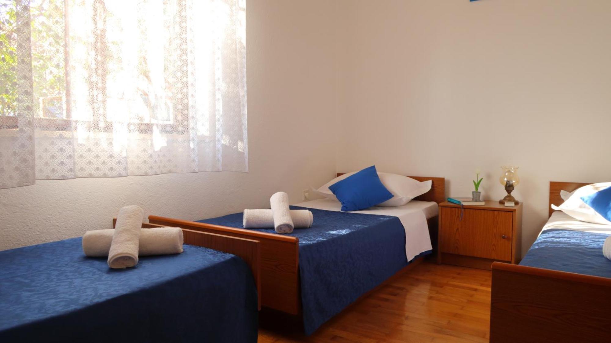 Apartments Ivanka โตรกีร์ ภายนอก รูปภาพ